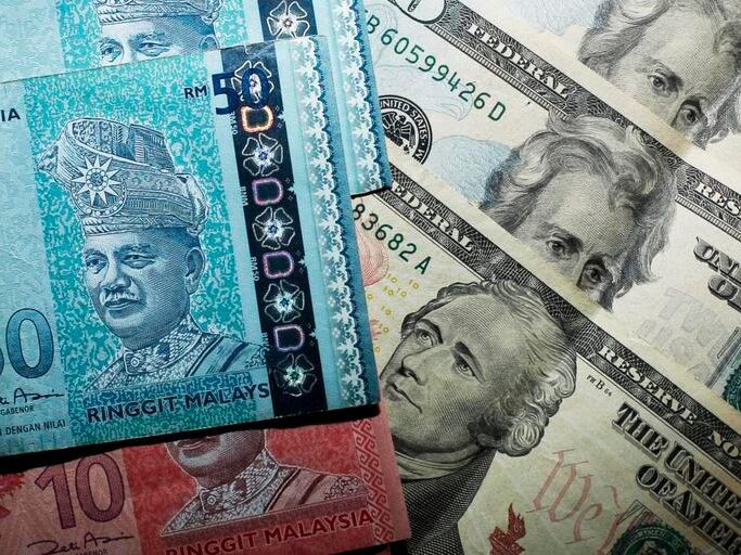 令吉兑美元升破4.0